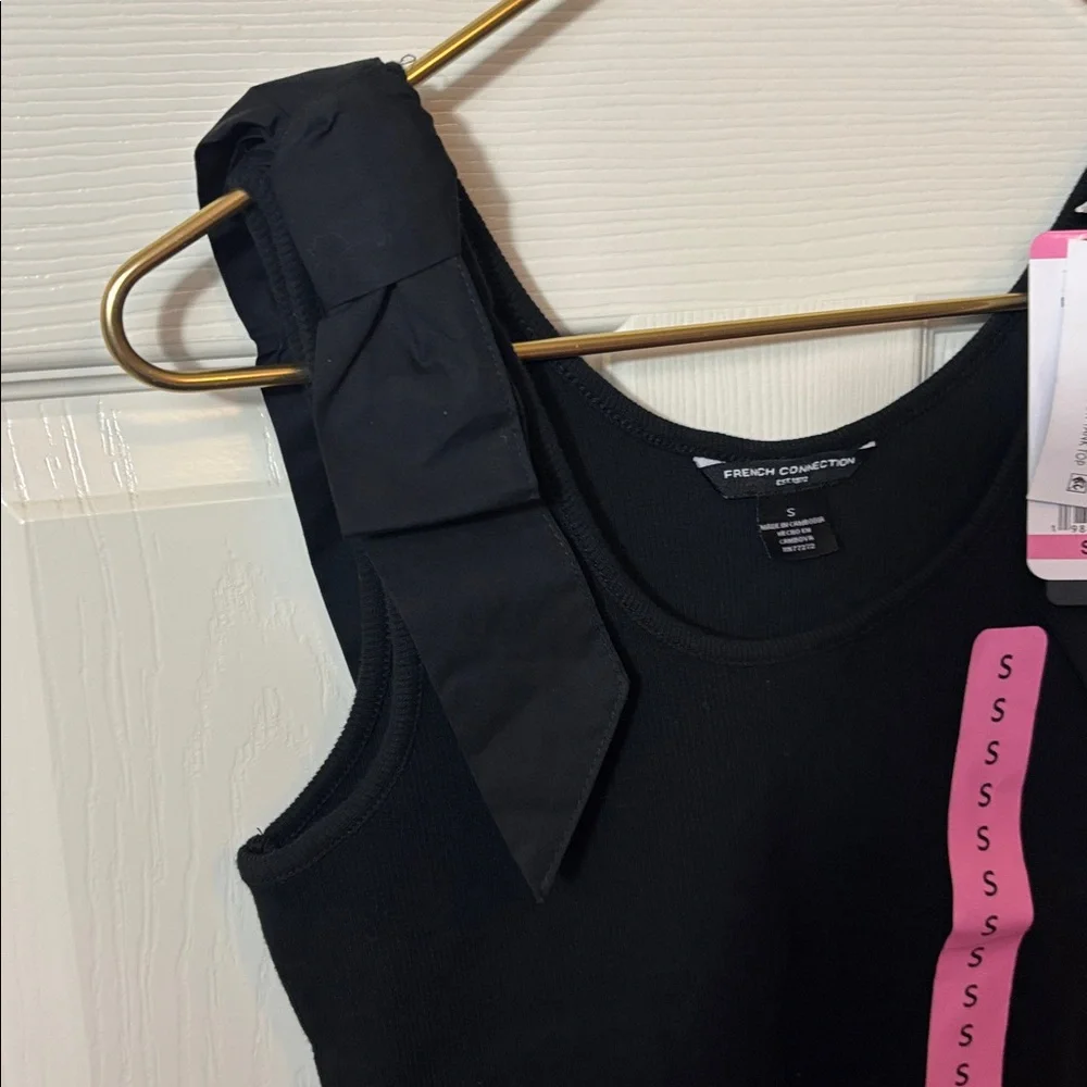 French Connection Black Ribbed Top - Picture 2 of 6